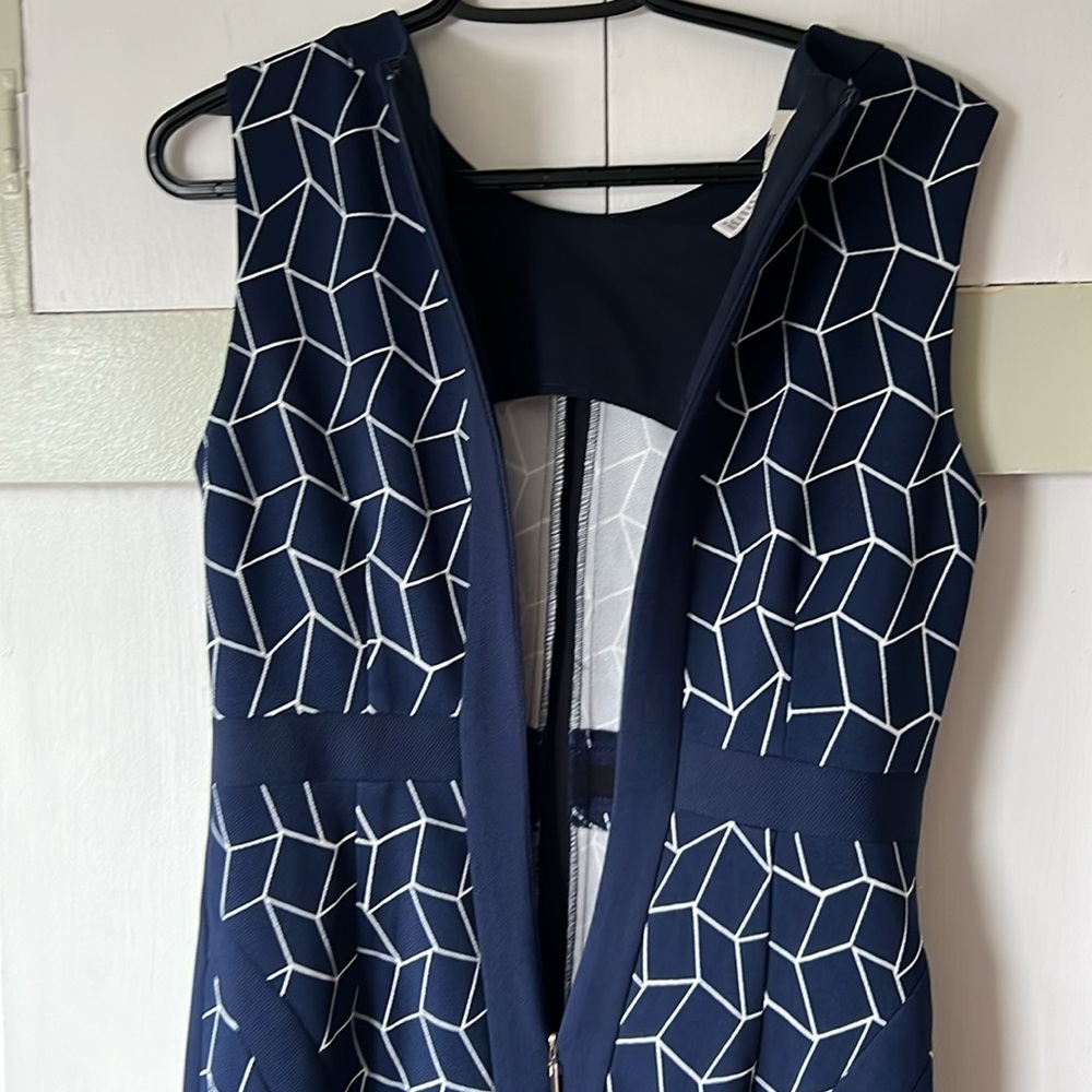 DM Collection Navy Blue Bodycon Midi Dress Crew Neck Back Zip - Size 4 - Picture 10 of 14